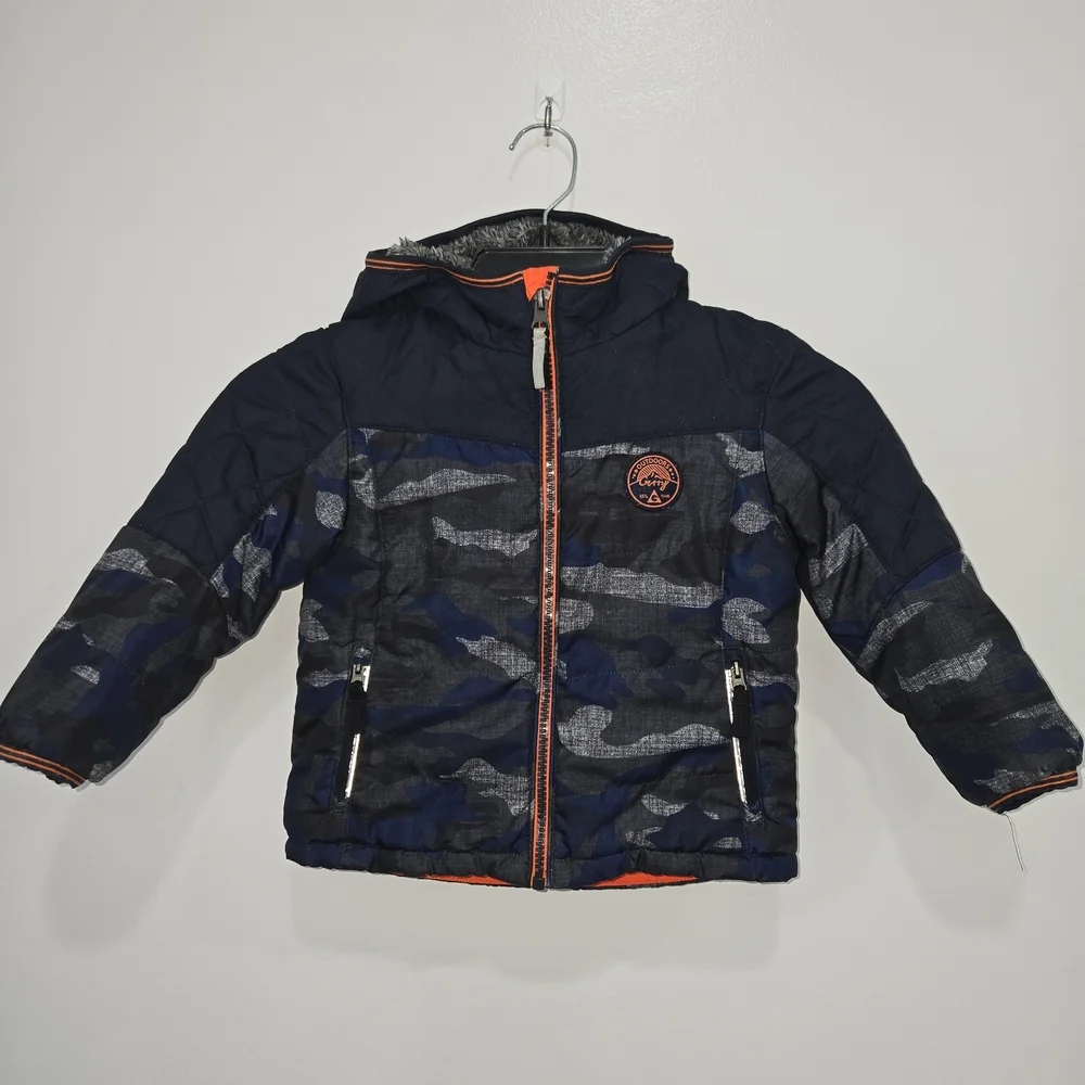 Gerry Boys Camo Puffer Jacket with Fuzzy Lining – Size 3T Spring Fall